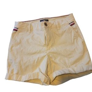 "Tommy Hilfiger Shorts - Stylish & Comfortable!
